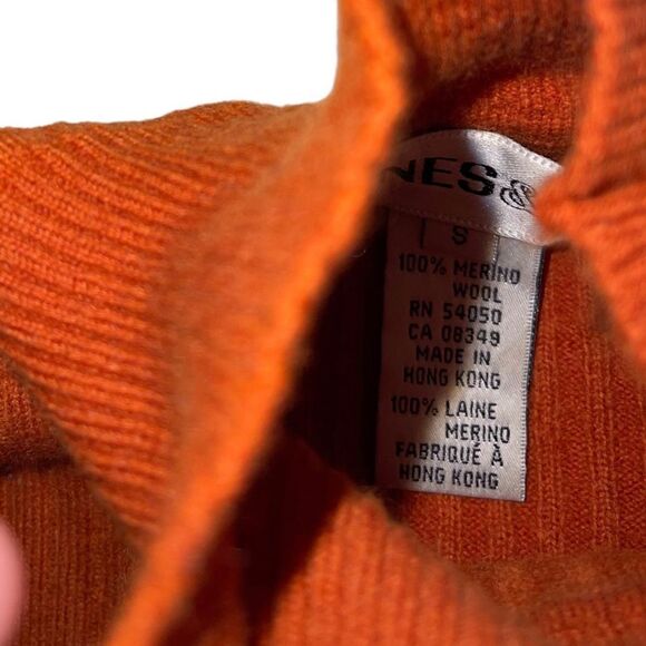 Orange Ribbed turtleneck sweater  - Picture 7 of 7
